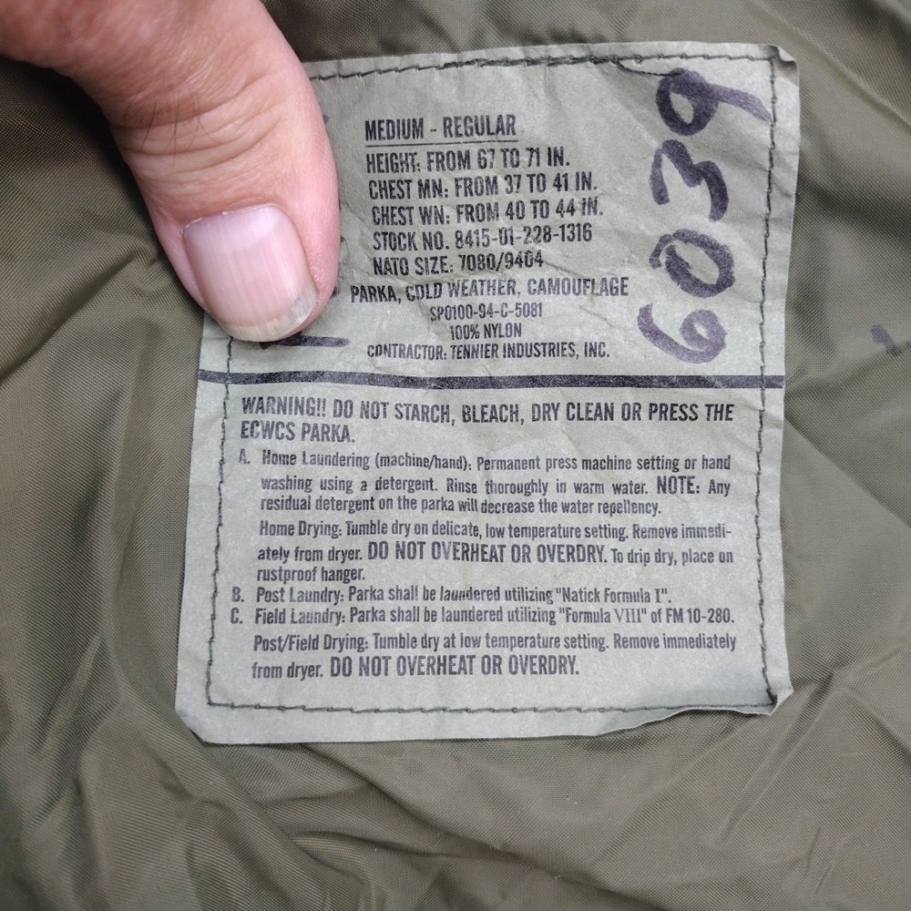 Woodland Camo ECWCS Cold Weather Parka USGI Medium Regular - Picture 7 of 12